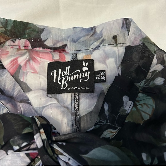 Hell Bunny floral blouse with bow - Picture 3 of 4